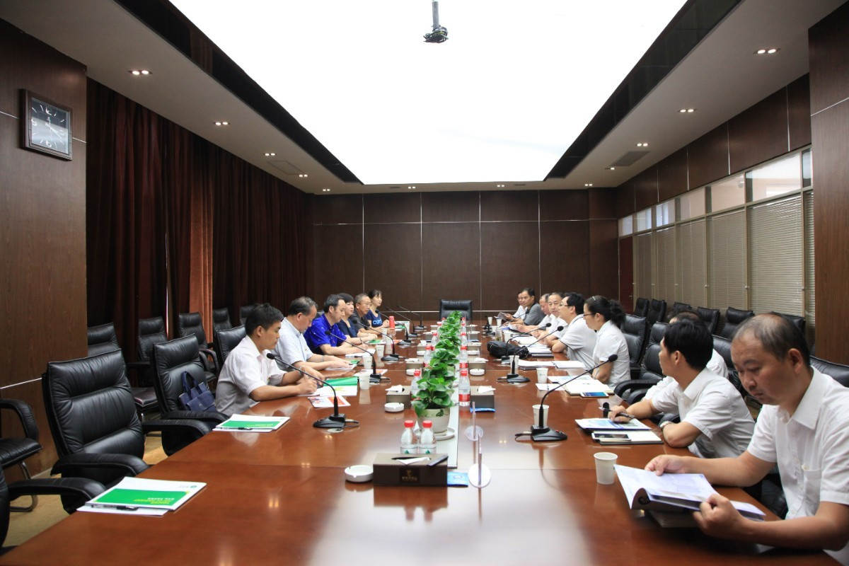 座谈会现场.JPG 座谈会现场.JPG