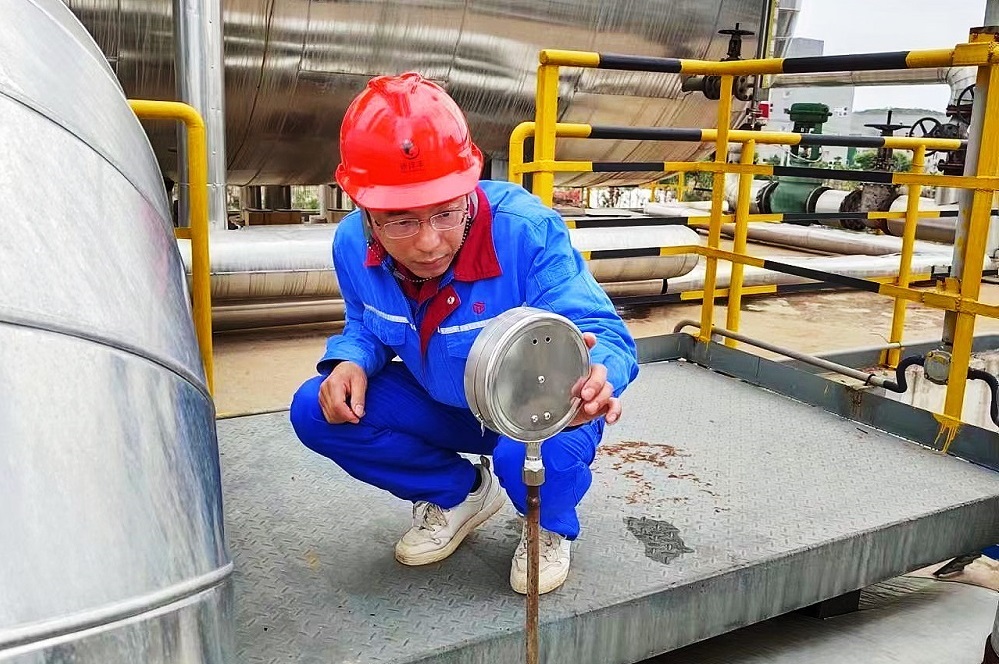 2021年度集团劳动模范、宜昌6686在线登录官网入口硫酸厂硫酸车间主任吴启国吴启国.jpg